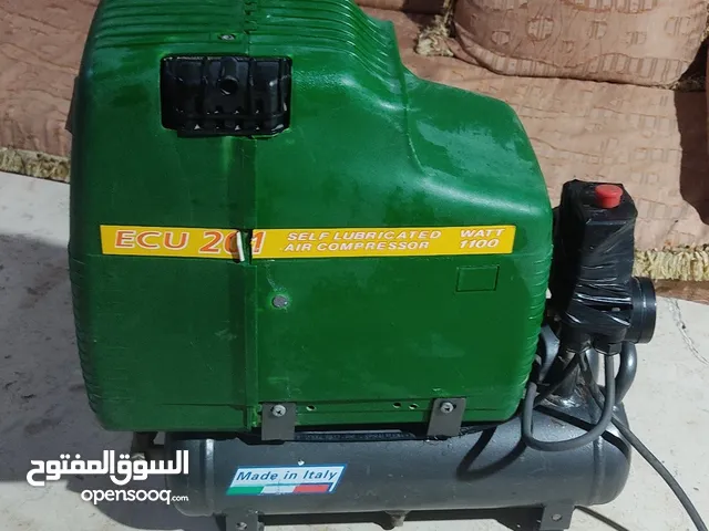 كومبريسة هوا متنقلة ايطالية من شركة هيلتي حصان و نص 6 لتر