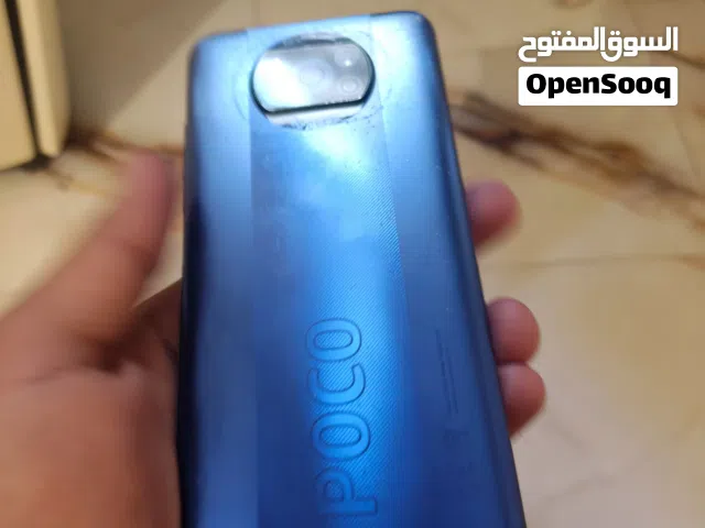 جهازين الاول بوكو اكس ثري برو والثاني ما اعرف  الجهازين مال جهال ما اعرف شبيهم طافيات كوم حديد