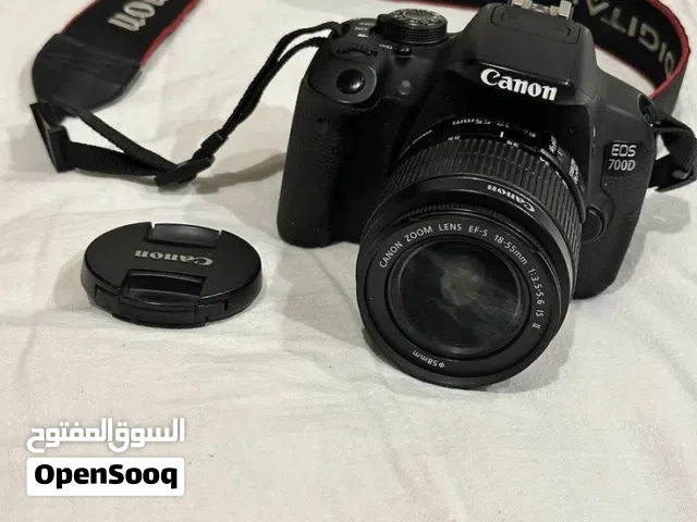 كامرة كانون 700D نضيفة جدا بيع مستعجل