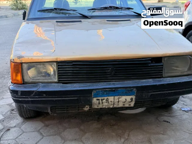 1984 رينو اخرى