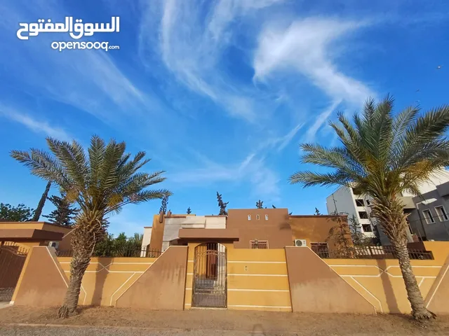 300 m2 5 Bedrooms Townhouse for Rent in Tripoli Hai Alsslam