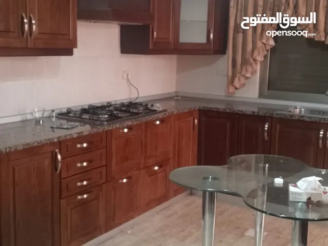 221m2 3 Bedrooms Apartments for Rent in Amman Um El Summaq