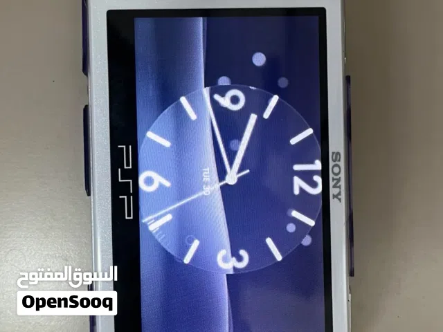 PSP go للبيع شبه جديده