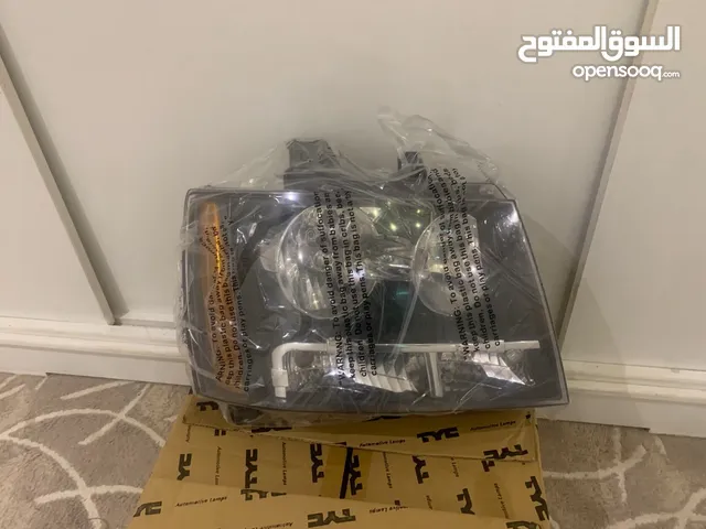 شمعة تاهو يمين تايون جديده بكرتونها صناعه ممتازه قواعد النور فوق تحت تايون جديده من 2007الى2014