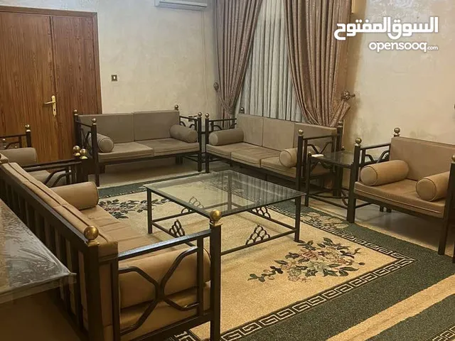 210 m2 3 Bedrooms Apartments for Rent in Amman Khalda