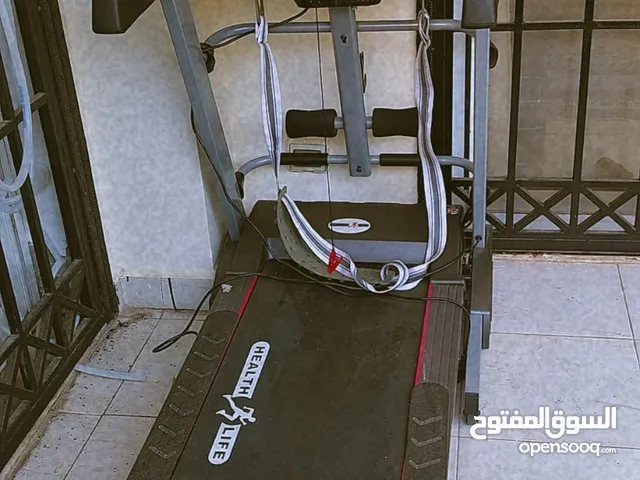 جديده بحالتها بدون استعمال وفيها جهاز للبطن البيع لدوعي السفر