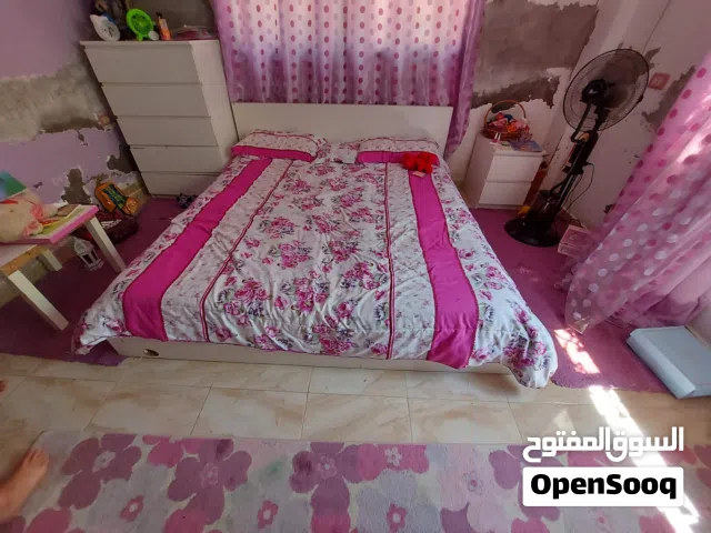 سرير IKEA  مجوز مفكوك ويحتاج الى صيانه ارجوووك اقرأ الاعلان جيدا قبل التواصل
