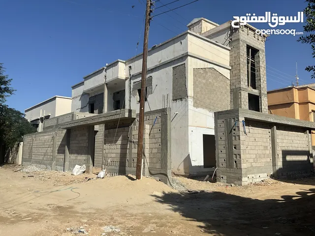 260 m2 More than 6 bedrooms Villa for Sale in Benghazi Al-Rahba