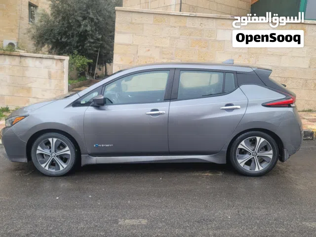 2018 نيسان ليف SV