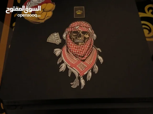 PLAYSTATION 4 SONY بحالة الوكالة توب نضافة سلم
