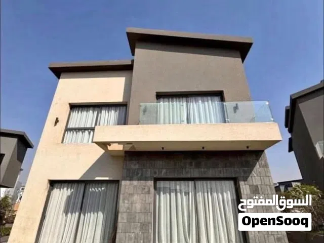 تاون هاوس للبيع جاهزة للسكن في برايم لوكيشين