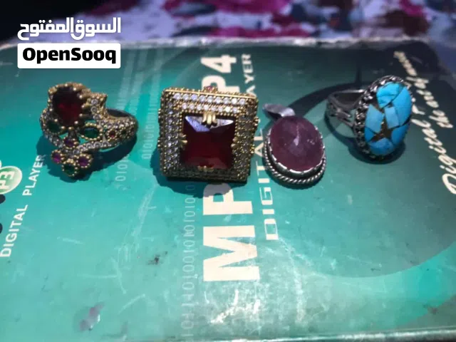 محابس للبيع ...