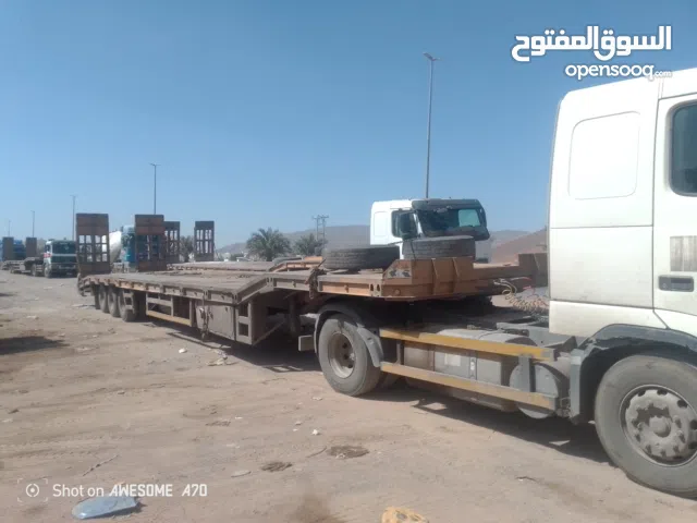 لوابد وسطحات لنقل المعدات