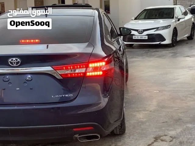 2014 تويوتا افالون Limited