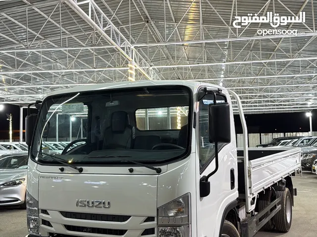 شاحنة ايسوزو تحميل 2024 وكالة عمان زيرو كيلو متر