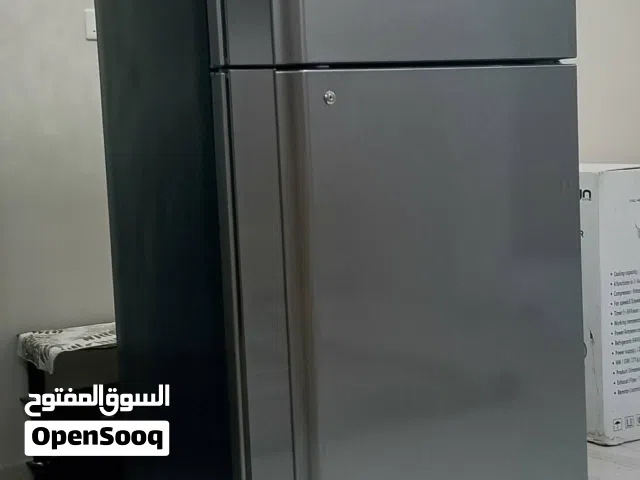 ثلاجه توشيبا شبه جديده 715 لتر استخدام سنه