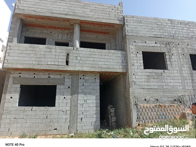 1100 m2 3 Bedrooms Townhouse for Sale in Tripoli Ain Zara