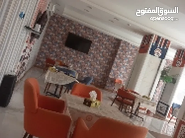 للبيع كوفي ومقهى بمدينة العين لحادين