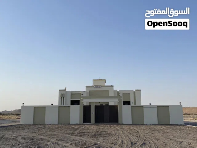 235 m2 4 Bedrooms Villa for Sale in Al Dhahirah Ibri