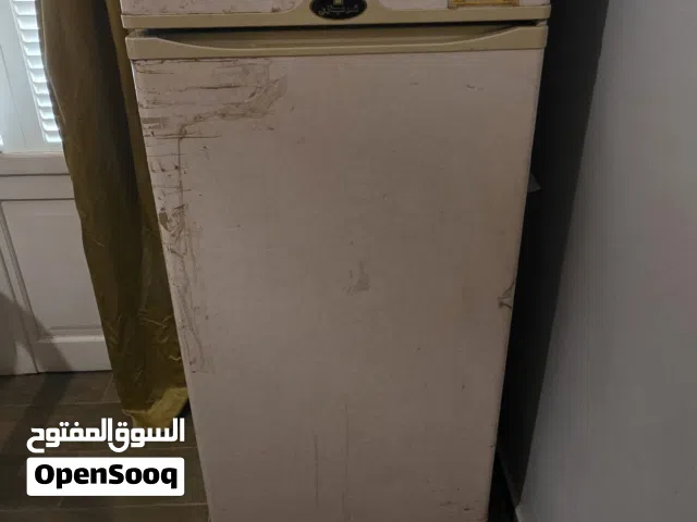ثلاجه كريازي مستعمله