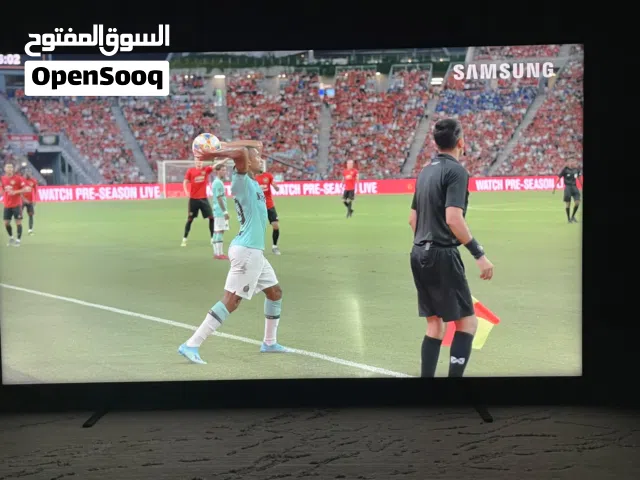 تابع مبارياتك ف شاشة ضخمة من سامسونج 82 بوصه