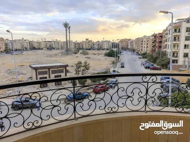 300 m2 3 Bedrooms Apartments for Rent in Cairo First Settlement