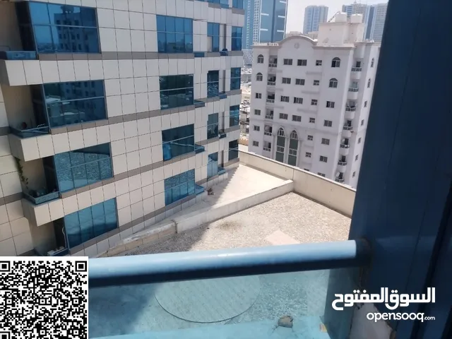 فرصه للسكن المريح بأبراج الفلكون بالرشدية عجمان شقةللايجار السنوى بجوار جميع الخدمات ومخرج الشارقة