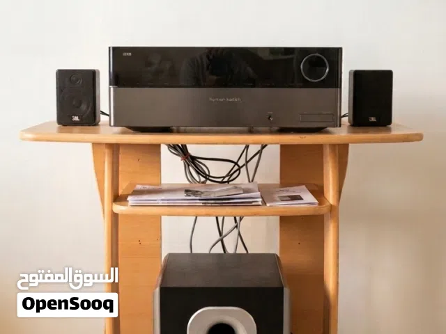 للبيع مسرح منزلي متكامل Harman Kardon + طقم سماعات JBL احترافية »
