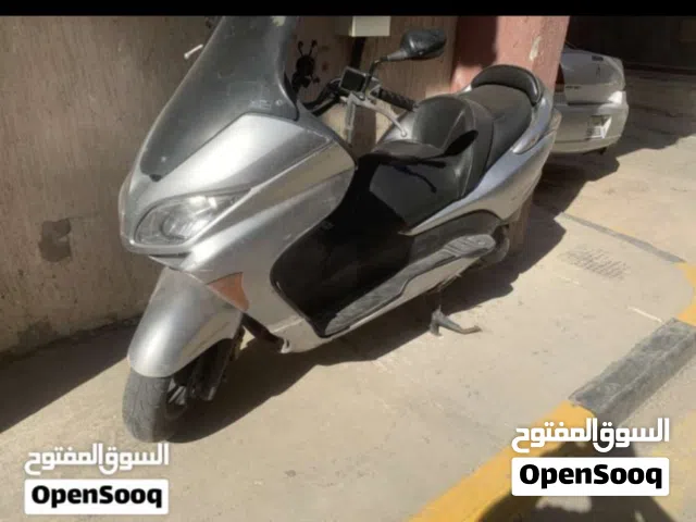 2010 هوندا Forza