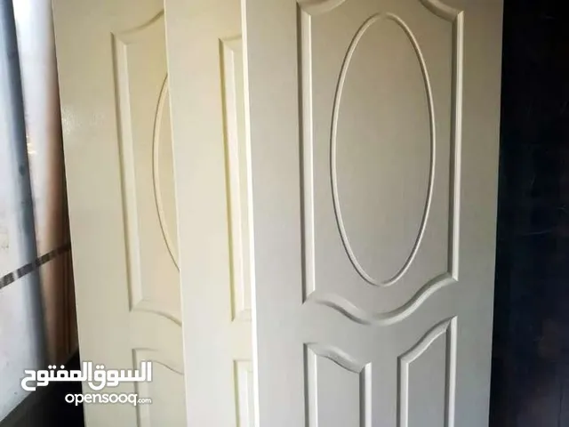 نجار متنقل معلم لتصليح كافة الأعمال الخشبية أبواب ، غرف نوم ،حلوق