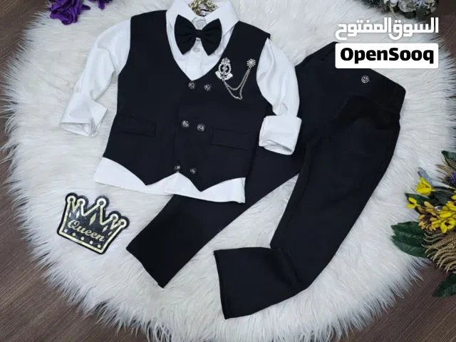 *دللعي طفلك بأفخم الملابس الراقيه* *والمميزه* *طقم اربع قطع ولادي فخم جداً فاخر من الاخر خامه تركي