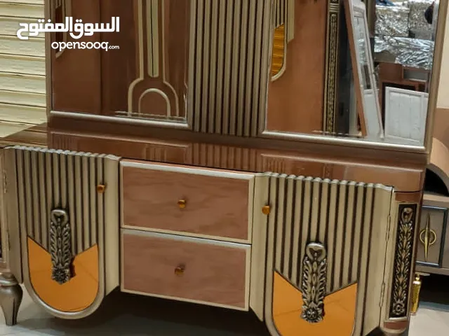 غرف نوم ذان متين فخامة وتشطيب عالي واعلق درجات الدهان متوفر لدينا كل انواع الغرف