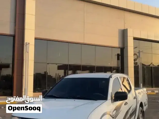 موستبيشي2012