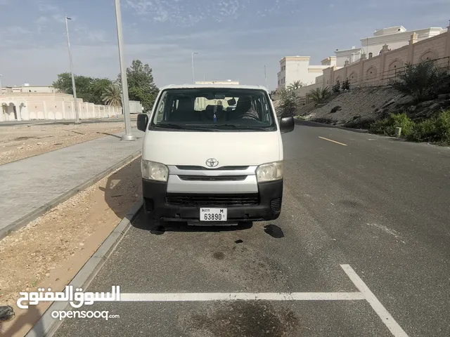 Toyota Hiace 2015 in Abu Dhabi