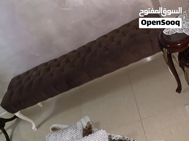 كنباي و طاولة للبيع