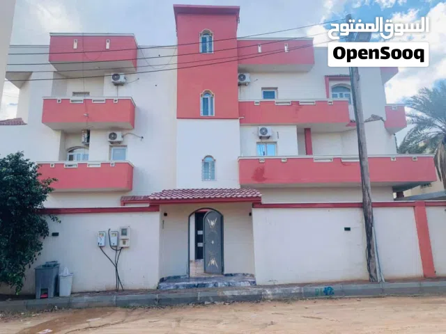 750 m2 More than 6 bedrooms Townhouse for Sale in Tripoli Ain Zara