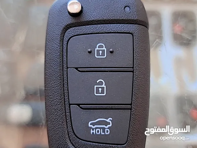 برمجة مفاتيح سيارات البصمه والمشفره بأجهزة حديثه بدل فاقد او اسبير فتح السيارات المقفله برمجة