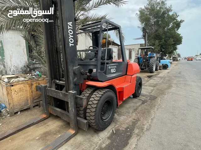 ابو هجرس لتاجير جميع المعدات الثقيله والخفيفه رافعات شوكيه ( فوركيلفت) كرينات سيزر لفت ومان لفت