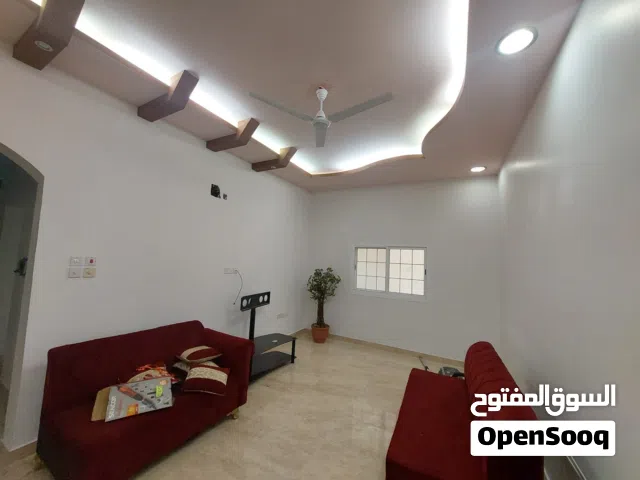 للإيجار شقة في المقشع شارع البديع خلف سوبر ماركت رويان