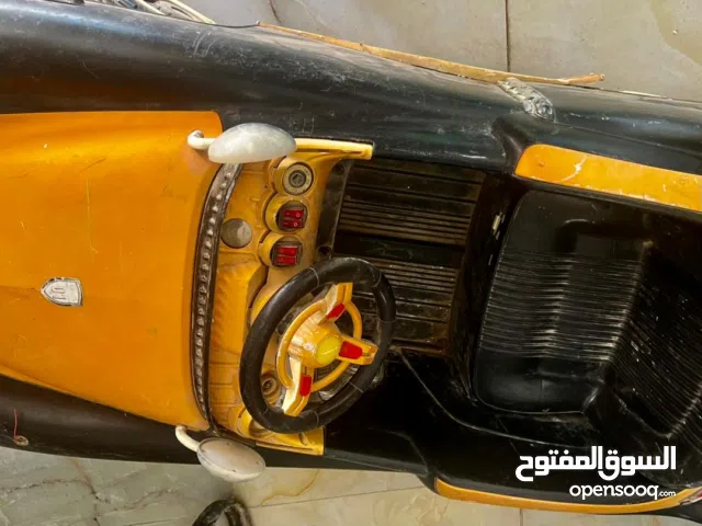 سيارة اطفال
