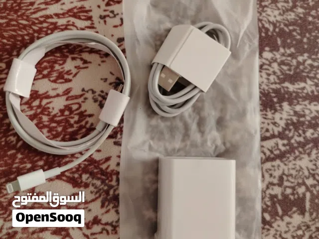 شحن تايب سي أصلي من الباكو جديد وصلة أيفون أصلية ساوم