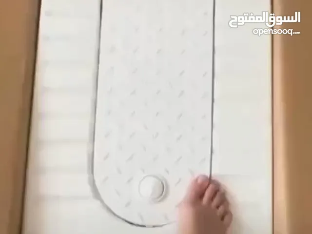 غطاء مرحاض عربي