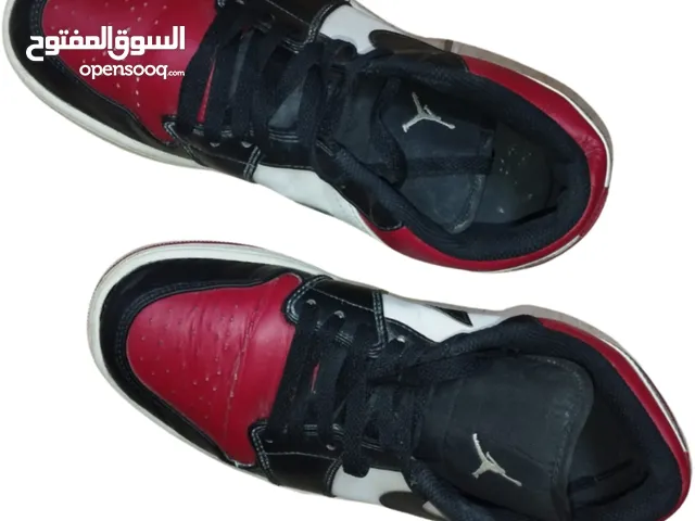 Jordan Men's Air Jordan 1 Low Bred Size بوت نايك جوردن 1 10