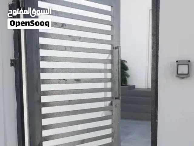 للايجار: منزل جديد ومفروش للعوائل فقط