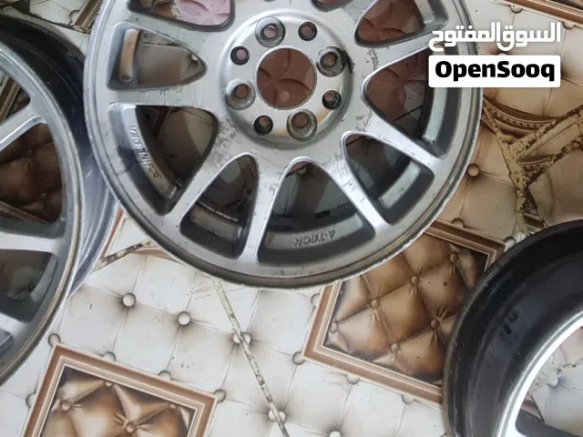 جنوط نظيف كرت ابو اربعه مسمار تركب نوعين اربعه مسامير صغار اواربعه مسامير كبير مثل حق الكورلا