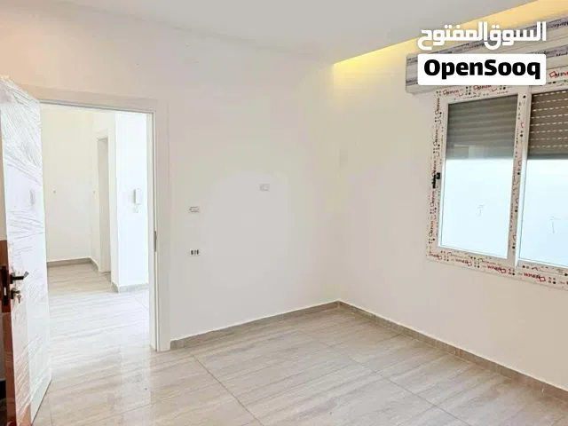 فيلا دورين خليجي وملحق للايجار سكني او خدمي