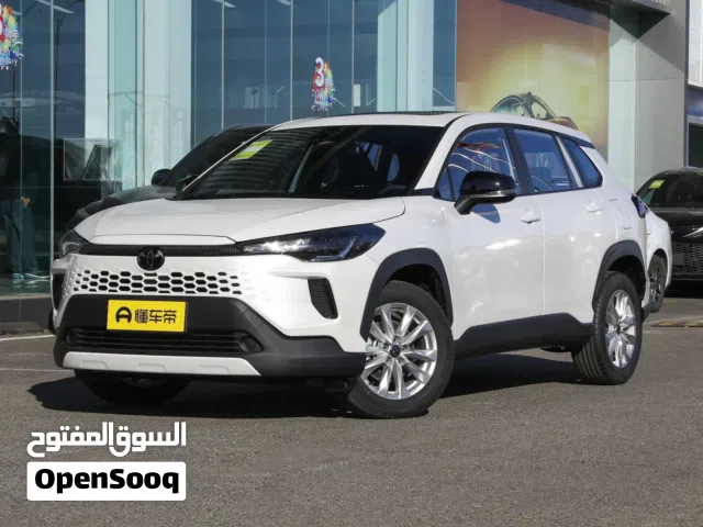 2025 Toyota Corolla Cross XLE