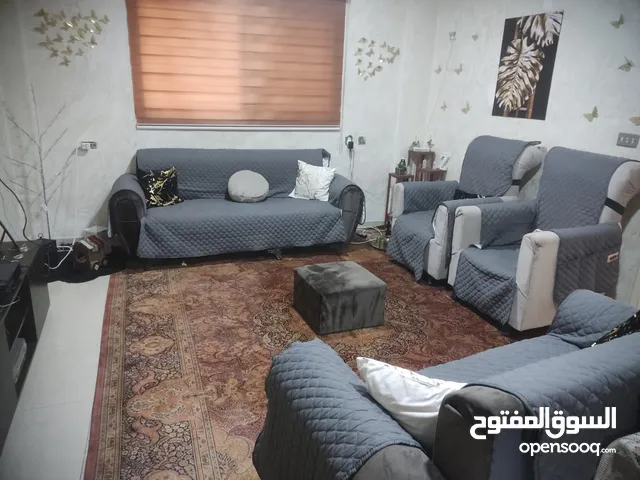 170 m2 4 Bedrooms Townhouse for Sale in Amman Al Hashmi Al Shamali