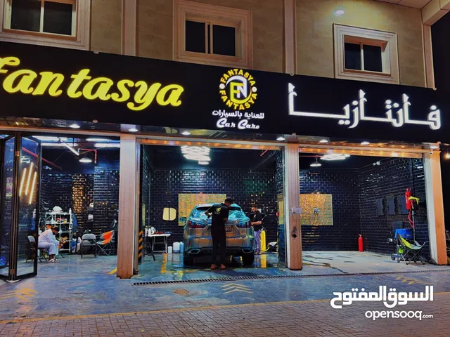 مطلوب فني تظليل وجلاد في المغسلة للعناية السيارات مع خبرة