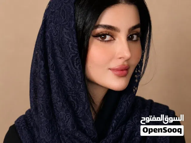 لدينا افضل شاللت وكل الالوان متوفره